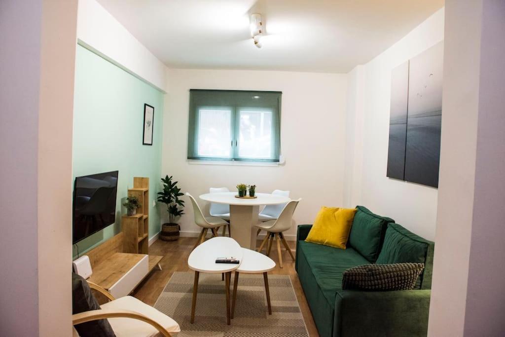 Newly Renovated-City Center Apartment Athens Exterior photo