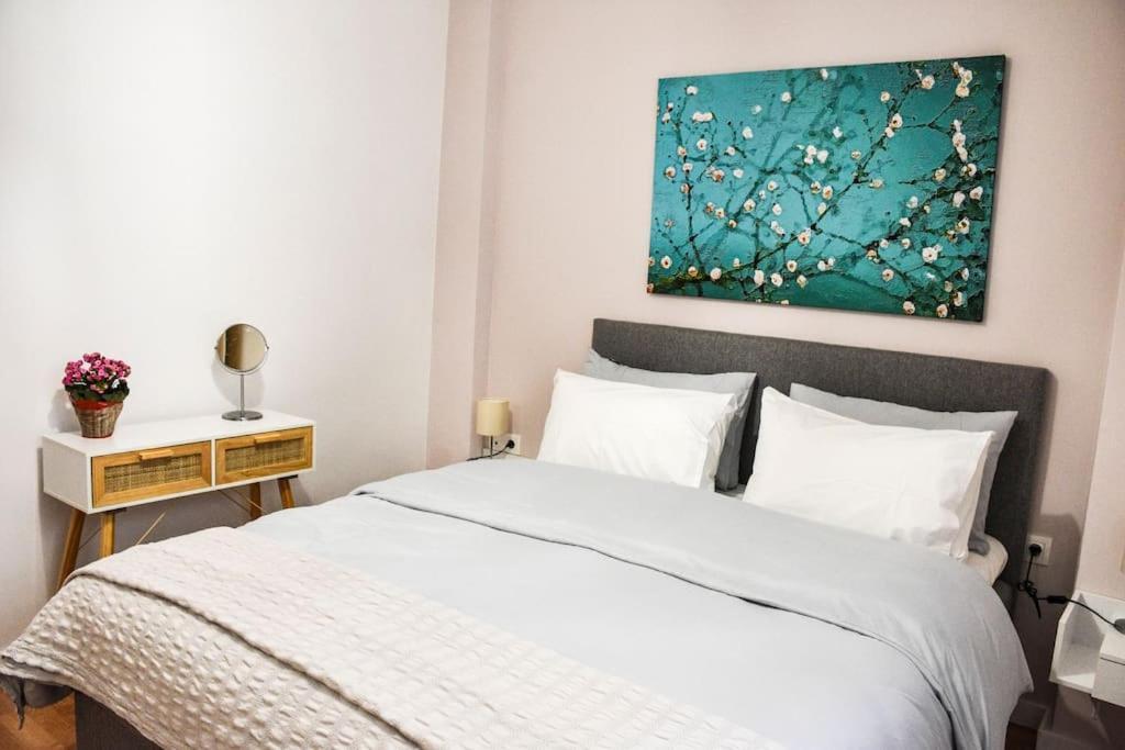 Newly Renovated-City Center Apartment Athens Exterior photo