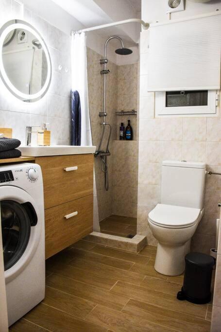 Newly Renovated-City Center Apartment Athens Exterior photo
